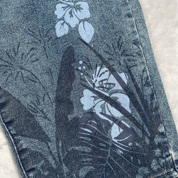 DG2 Diane Gilman Jeans Women 24WT Plus Floral Detail Cropped Slim Leg 30" Inseam - Picture 3 of 13